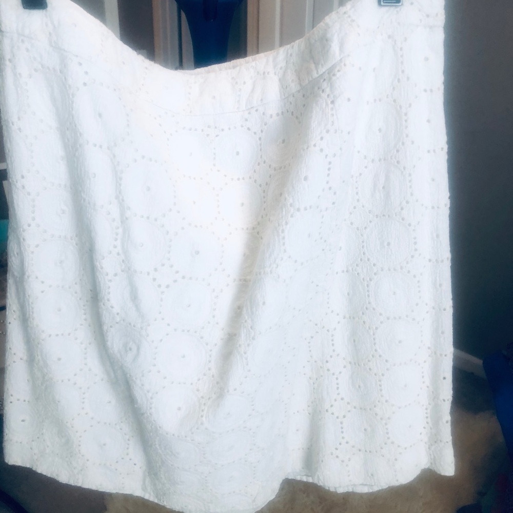 White lace skirt